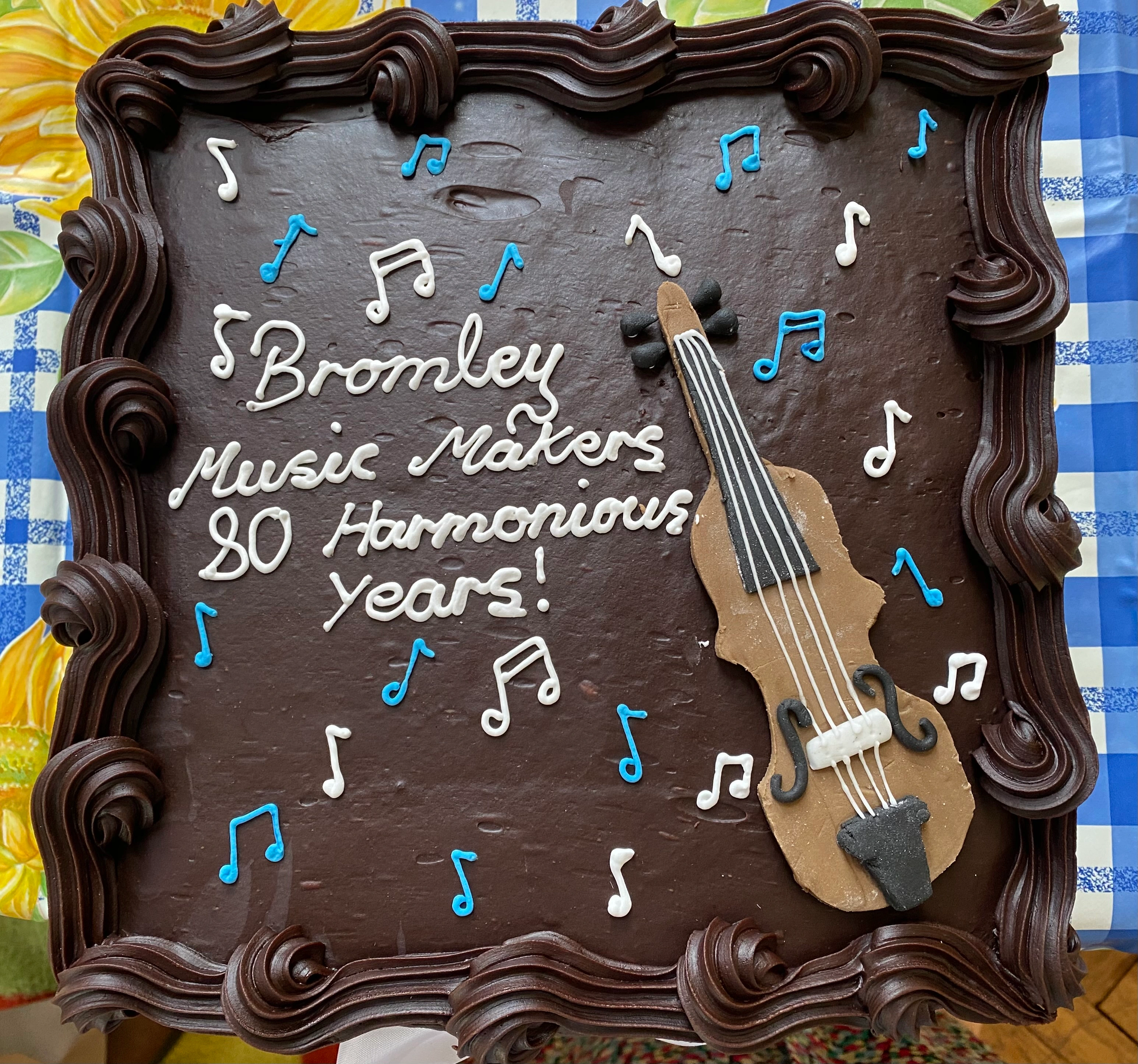 Bromley Music Makers celebration cake